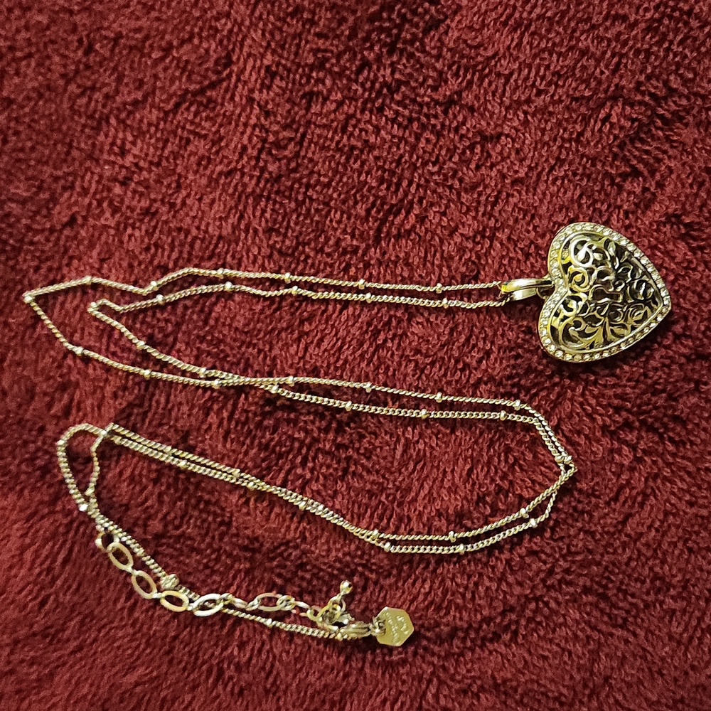 Origami owl heart locket pendant and necklace